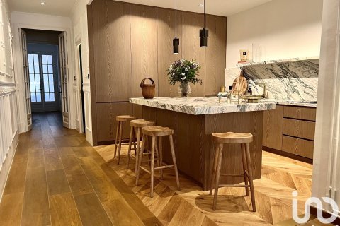 4 bedrooms apartment for sale in Barcelona, Catalonia, Spain № 5076 - photo 10