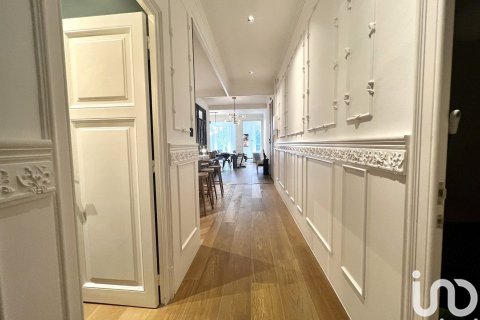 4 bedrooms apartment for sale in Barcelona, Catalonia, Spain № 5076 - photo 11