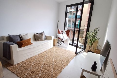 2 bedrooms duplex for sale in Santa Coloma de Gramenet, Barcelona, Catalonia, Spain № 5078 - photo 7
