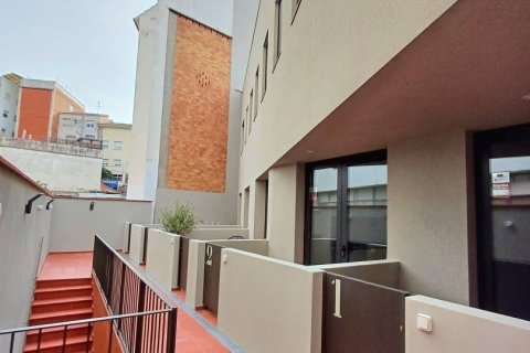 2 bedrooms duplex for sale in Santa Coloma de Gramenet, Barcelona, Catalonia, Spain № 5078 - photo 23