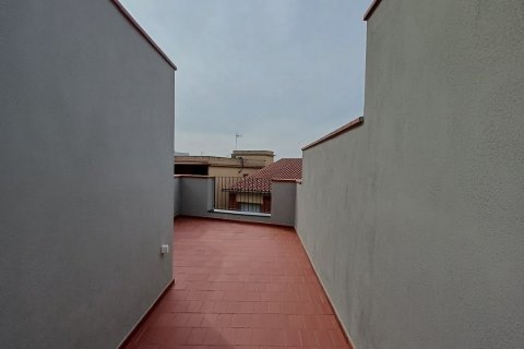 2 bedrooms duplex for sale in Santa Coloma de Gramenet, Barcelona, Catalonia, Spain № 5078 - photo 20