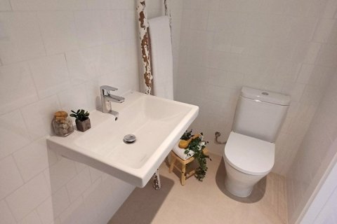 2 bedrooms duplex for sale in Santa Coloma de Gramenet, Barcelona, Catalonia, Spain № 5078 - photo 11