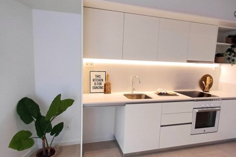 2 bedrooms duplex for sale in Santa Coloma de Gramenet, Barcelona, Catalonia, Spain № 5078 - photo 2