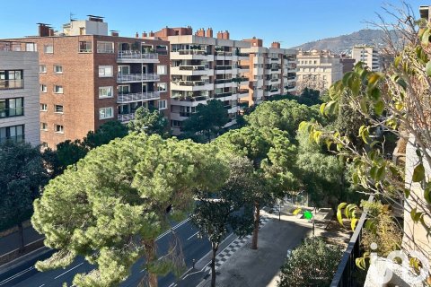 5 bedrooms apartment for sale in Barcelona, Catalonia, Spain № 5074