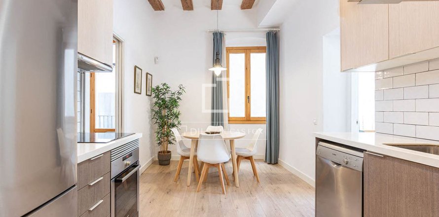 Квартира с 1 спальней в Барселоне, Каталония, Испания № 4224