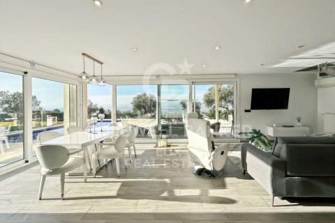 4 bedrooms house for sale in Palau-saverdera, Girona, Catalonia, Spain № 5376 - photo 6