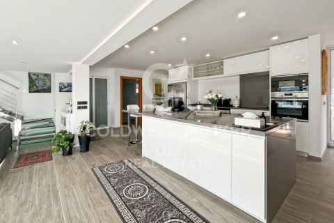 4 bedrooms house for sale in Palau-saverdera, Girona, Catalonia, Spain № 5376 - photo 8