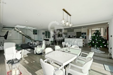 4 bedrooms house for sale in Palau-saverdera, Girona, Catalonia, Spain № 5376 - photo 5