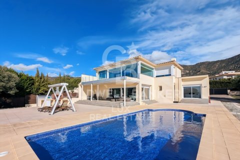 4 bedrooms house for sale in Palau-saverdera, Girona, Catalonia, Spain № 5376