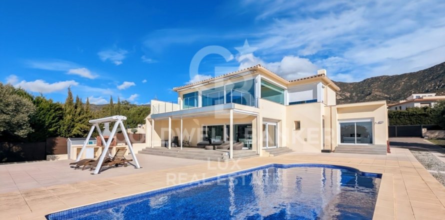 4 bedrooms house for sale in Palau-saverdera, Girona, Catalonia, Spain № 5376