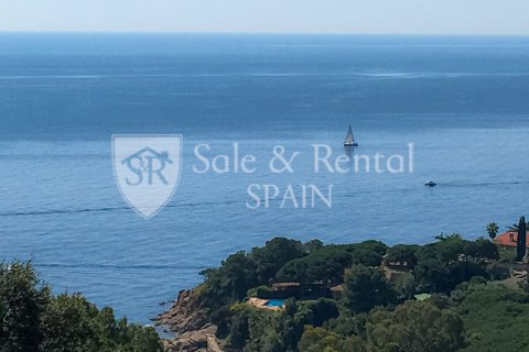 813 sq.m. land plot for sale in Blanes, Girona, Catalonia, Spain № 6719 - photo 7