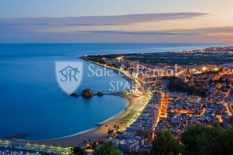 1 bedroom commercial property for sale in Blanes, Girona, Catalonia, Spain № 6721 - photo 4