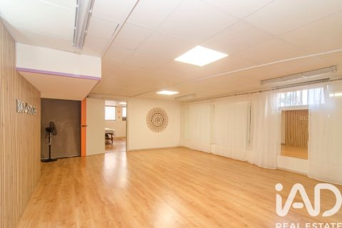 153 sq.m. commercial property for sale in Sitges, Barcelona, Catalonia, Spain № 7543 - photo 23