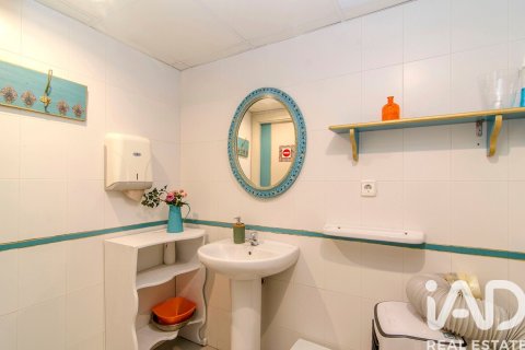 153 sq.m. commercial property for sale in Sitges, Barcelona, Catalonia, Spain № 7543 - photo 28