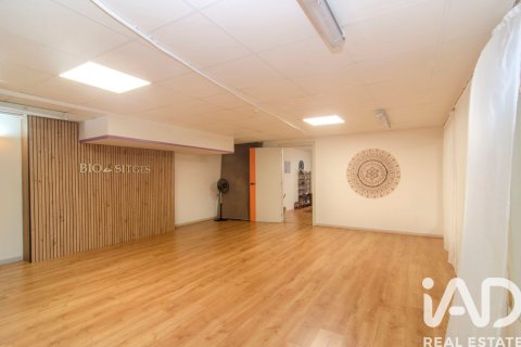 153 sq.m. commercial property for sale in Sitges, Barcelona, Catalonia, Spain № 7543 - photo 24