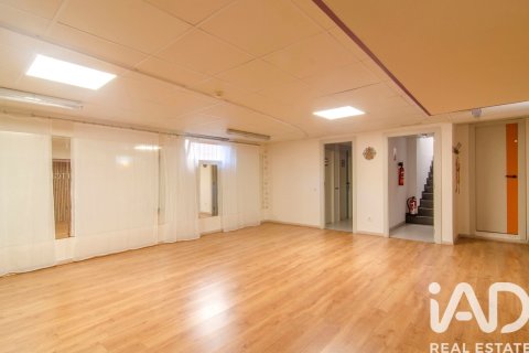 153 sq.m. commercial property for sale in Sitges, Barcelona, Catalonia, Spain № 7543 - photo 22