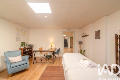 153 sq.m. commercial property for sale in Sitges, Barcelona, Catalonia, Spain № 7543 - photo 18