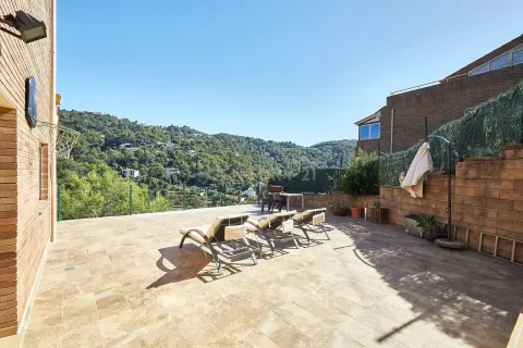4 bedrooms house for sale in Torrelles de Llobregat, Barcelona, Catalonia, Spain № 6954 - photo 4