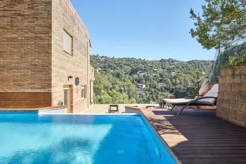 4 bedrooms house for sale in Torrelles de Llobregat, Barcelona, Catalonia, Spain № 6954 - photo 2