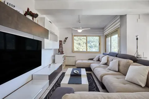 4 bedrooms house for sale in Torrelles de Llobregat, Barcelona, Catalonia, Spain № 6954 - photo 9