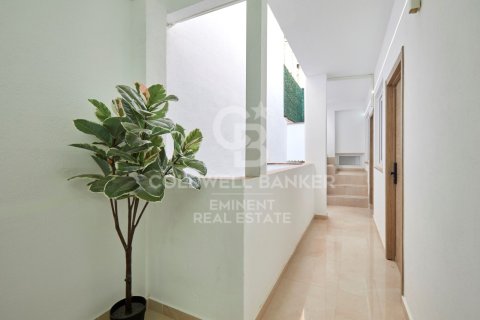 500 sq.m. commercial property for sale in Barcelona, Catalonia, Spain № 5516 - photo 27