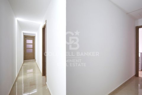 500 sq.m. commercial property for sale in Barcelona, Catalonia, Spain № 5516 - photo 17