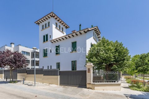 Дом с 6 спальнями в Сан-Кугат-дель-Вальесе, Барселона, Каталония, Испания № 2600