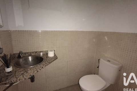 Снять в аренду коммерческую недвижимость в Гранольерс, Испания 197м², № 7579 - фото 8