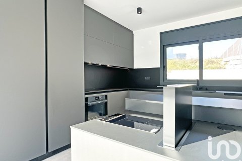 Купить дом в Сан-Эстеве-Сесровирес, Испания с 5 спален, 1546м², № 7575 - фото 5