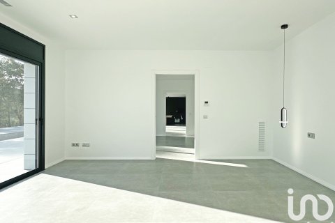 Купить дом в Сан-Эстеве-Сесровирес, Испания с 5 спален, 1546м², № 7575 - фото 10