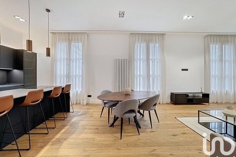Купить квартиру в Барселона, Испания с 3 спальни, 158м², № 7573 - фото 2