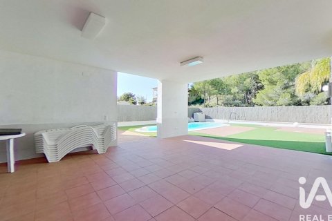 4 bedrooms house for rent in Roda de Berà, Tarragona, Catalonia, Spain № 7577 - photo 25