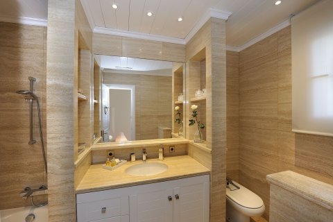 Сasa de 7 dormitorios en venta en Sitges, Barcelona, Cataluña, Spain № 6331 - foto 21