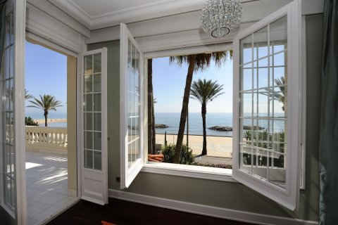 Сasa de 7 dormitorios en venta en Sitges, Barcelona, Cataluña, Spain № 6331 - foto 16