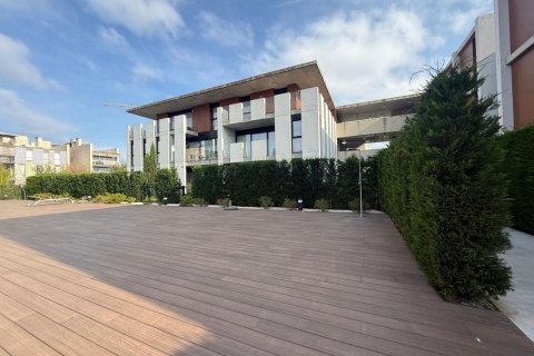 Купить квартиру в Пладжа-де-Аро, Испания с 4 комнаты, 117м², № 6332 - фото 2