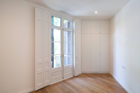 1 bedroom apartment for sale in Barcelona, Catalonia, Spain № 6335 - photo 8