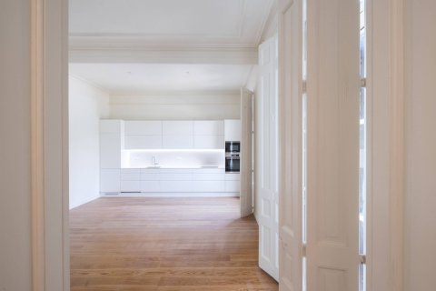 1 bedroom apartment for sale in Barcelona, Catalonia, Spain № 6335 - photo 5