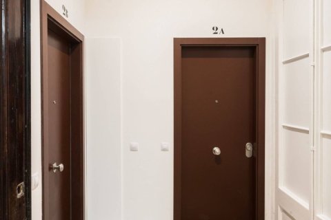 1 bedroom apartment for sale in Barcelona, Catalonia, Spain № 6335 - photo 12