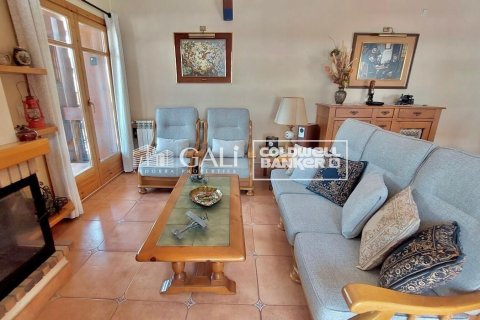 4 bedrooms penthouse for rent in Principado De Andorra (Ninguna Poblacion Tiene C.P.), Lleida, Catalonia, Spain № 5278 - photo 3