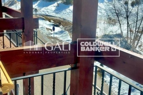 4 bedrooms penthouse for rent in Principado De Andorra (Ninguna Poblacion Tiene C.P.), Lleida, Catalonia, Spain № 5278 - photo 26