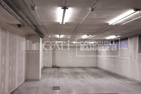 121 m² parking à louer à Principado De Andorra (Ninguna Poblacion Tiene C.P.), Lleida, Catalonia, Spain № 5276 - photo 2