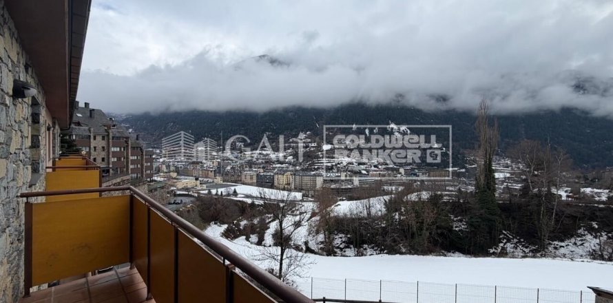 3 chambres apartment à louer à Principado De Andorra (Ninguna Poblacion Tiene C.P.), Lleida, Catalonia, Spain № 5277
