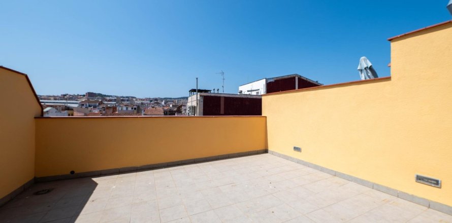 Пентхаус с 4 спальнями в Матаро, Барселона, Каталония, Испания № 2668