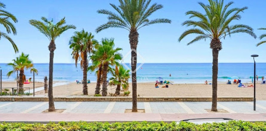 Квартира с 6 спальнями в Салоу, Таррагона, Каталония, Испания № 2671