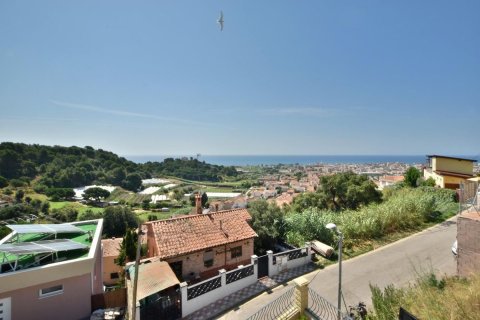 Купить дом в Пинеда-де-Мар, Испания с 3 спальни, 130м², № 2670 - фото 13