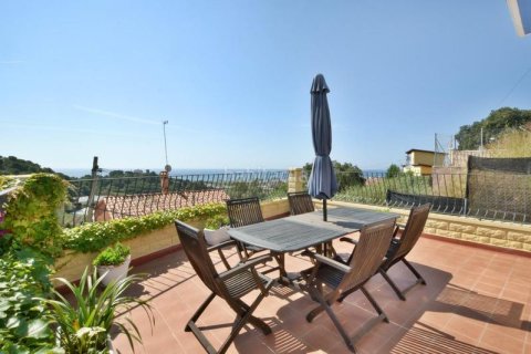 Купить дом в Пинеда-де-Мар, Испания с 3 спальни, 130м², № 2669 - фото 30