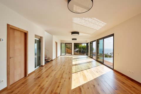 Купить виллу в Льорет-де-Мар, Испания с 4 спальни, 362м², № 986 - фото 14