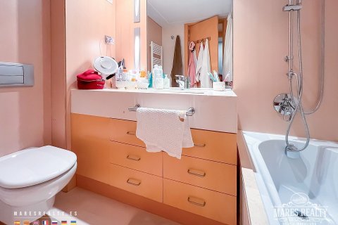 Купить квартиру в Барселона, Испания с 3 спальни, 181м², № 984 - фото 18