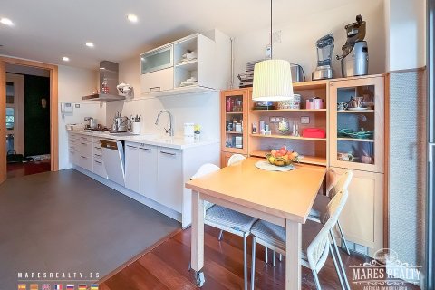 Купить квартиру в Барселона, Испания с 3 спальни, 181м², № 984 - фото 13