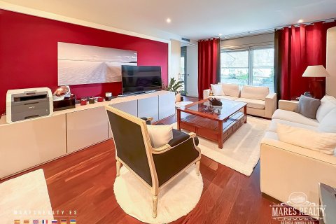 Купить квартиру в Барселона, Испания с 3 спальни, 181м², № 984 - фото 7